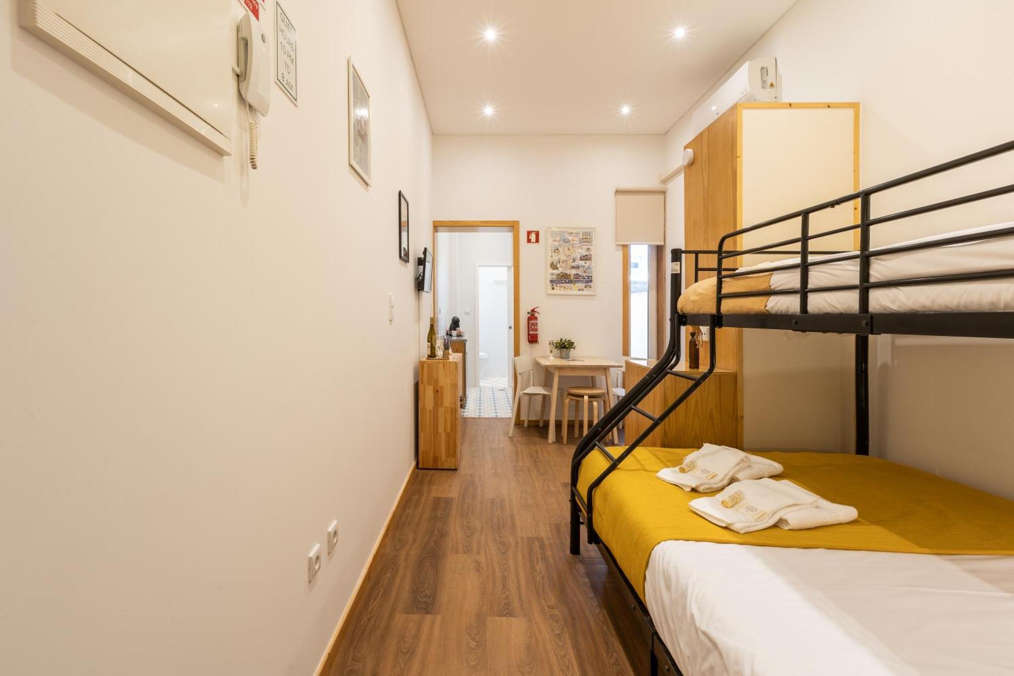 731 Costa Cabral Metro Residence 포르투 객실 사진